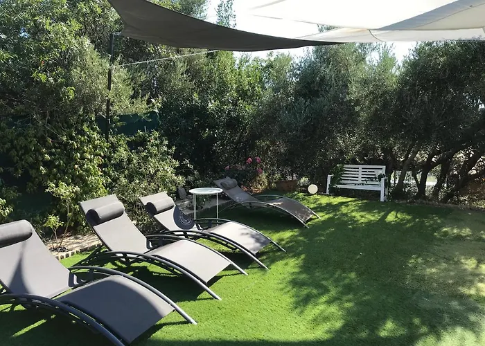 Chambre D Hotes Au Coeur Des Oliviers