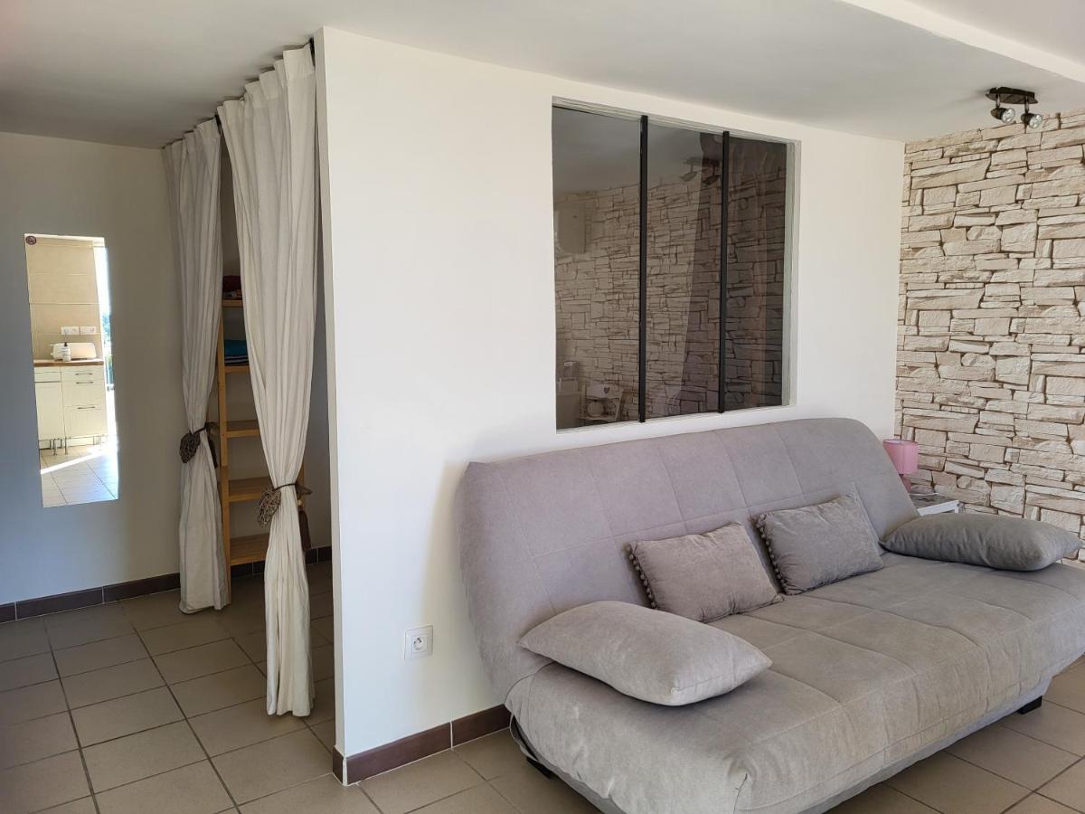 D Hotes Au Coeur Des Oliviers Homestay *