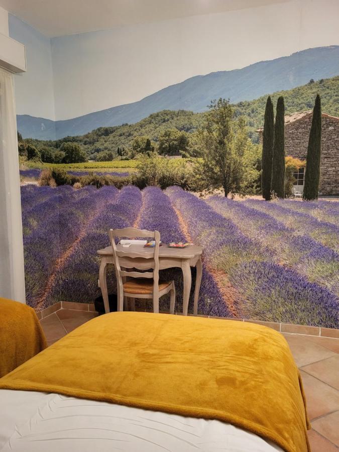 D Hotes Au Coeur Des Oliviers Homestay *