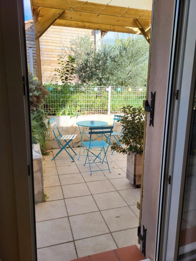D Hotes Au Coeur Des Oliviers Homestay Marseille