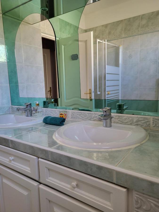 D Hotes Au Coeur Des Oliviers Homestay