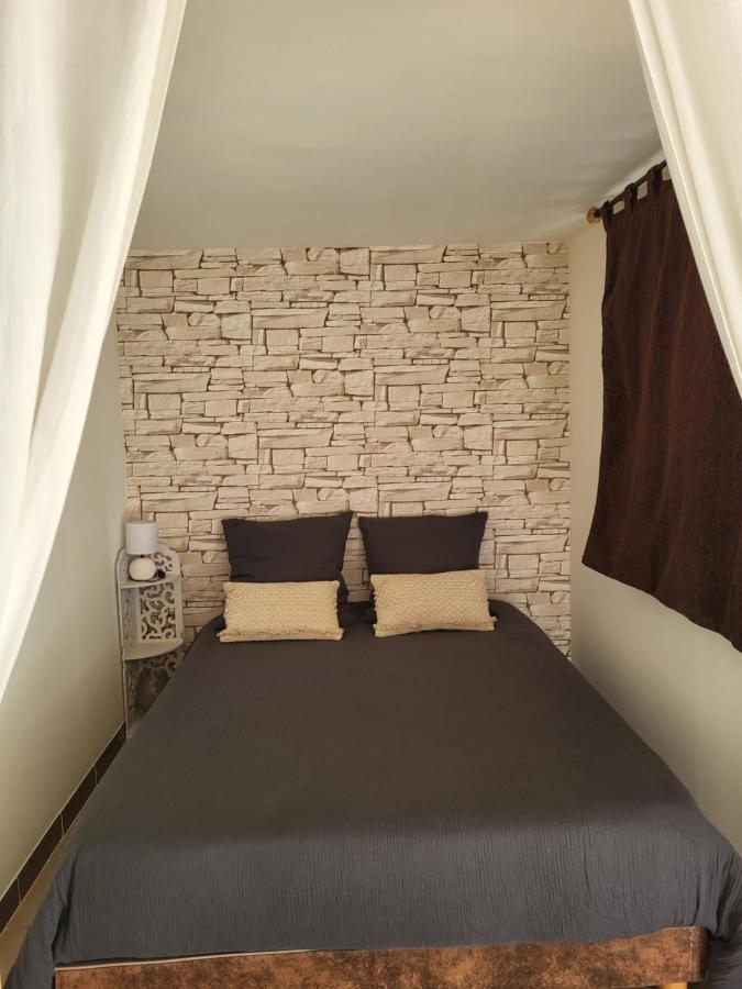 Homestay D Hotes Au Coeur Des Oliviers Marseille